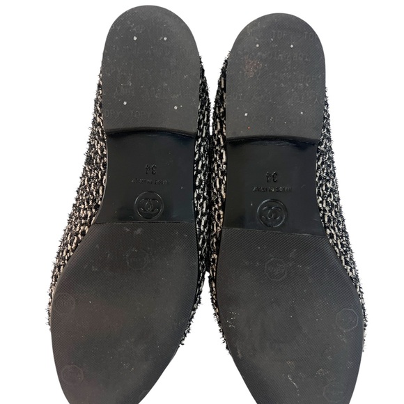 Chanel Black/White Tweed and Patent Leather CC Cap Toe Bow Ballet Flat - Picture 5 of 7